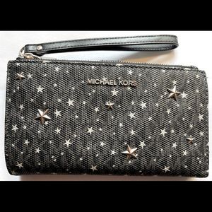 💕Michael Kors Star Wristlet Wallet💕